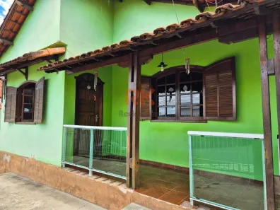Casa com 3 Quartos à venda, 220m² no Ressaca, Contagem