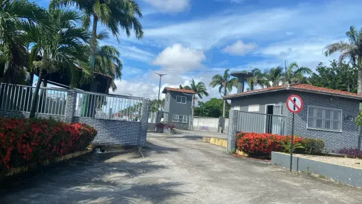Casa de Condomínio com 3 Quartos à venda, 200m² no Tabapuá, Caucaia