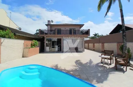 Casa com 4 Quartos para alugar, 200m² no Atami, Pontal do Paraná
