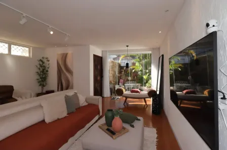 Sobrado com 3 Quartos à venda, 310m² no Vila Bastos, Santo André