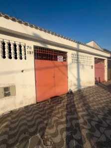 Casa com 3 Quartos à venda, 200m² no Parque Continental, São Vicente