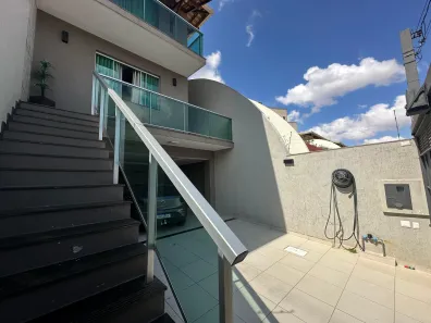 Casa com 3 Quartos à venda, 260m² no Europa, Contagem