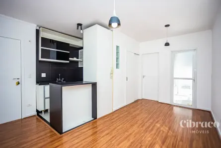 Apartamento com 1 Quarto para alugar, 41m² no Centro, Curitiba