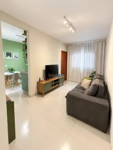 Casa com 2 Quartos à venda, 68m² no Jardim Everest, Londrina