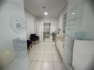 Sala Comercial para alugar, 37m² no Córrego Grande, Florianópolis