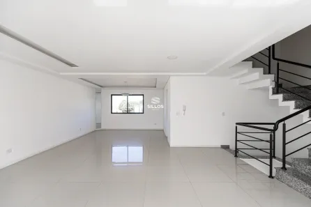 Sobrado com 5 Quartos à venda, 296m² no Campo Comprido, Curitiba