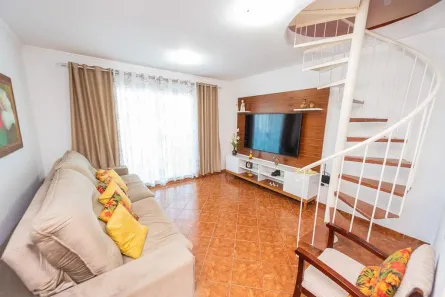 Casa com 1 Quarto à venda, 234m² no Xaxim, Curitiba