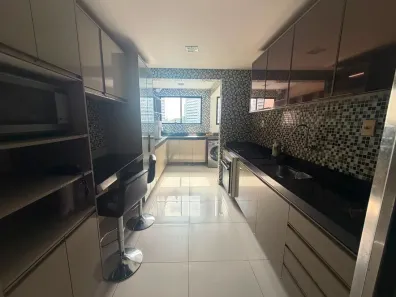 Apartamento com 3 Quartos para alugar, 127m² no Umarizal, Belém