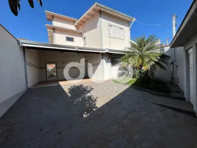 Sobrado com 3 Quartos para alugar, 280m² no Vila Independência, Piracicaba
