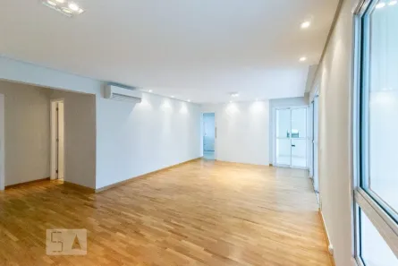 Apartamento com 4 Quartos à venda, 210m² no Vila Olímpia, São Paulo
