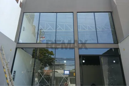 Prédio Comercial para alugar, 290m² no Indianópolis, São Paulo