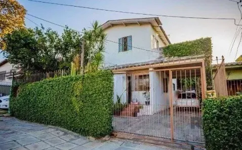 Casa com 9 Quartos à venda, 301m² no Jardim Carvalho, Porto Alegre