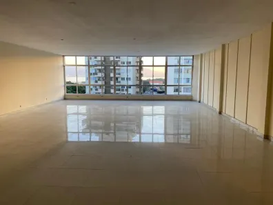 Sala Comercial à venda, 600m² no Centro, Niterói