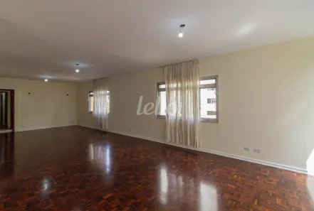 Apartamento com 2 Quartos para alugar, 216m² no Cerqueira César, São Paulo