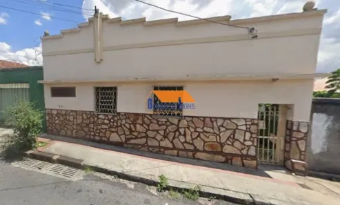 Casa com 8 Quartos à venda, 358m² no Santo André, Belo Horizonte