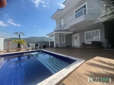 Casa de Condomínio com 3 Quartos à venda, 254m² no Taquara, Rio de Janeiro