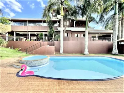 Casa de Condomínio com 5 Quartos para alugar, 890m² no Chácara Santa Lúcia, Carapicuíba