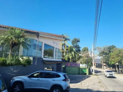 Sala Comercial para alugar, 240m² no Granja Viana, Cotia