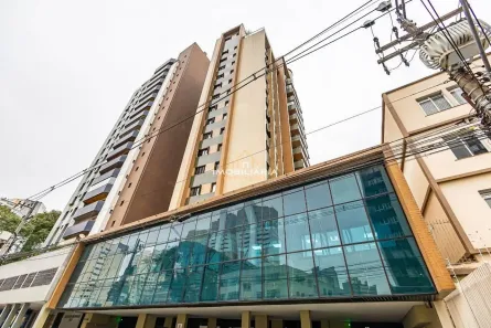 Apartamento com 3 Quartos para alugar, 176m² no Água Verde, Curitiba
