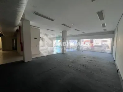 Ponto Comercial para alugar, 583m² no Martins, Uberlândia