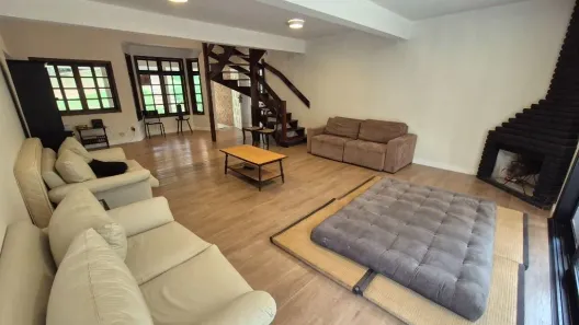 Casa de Condomínio com 5 Quartos para alugar, 303m² no Ibiúna, Ibiúna