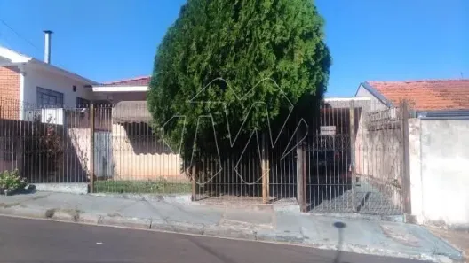 Casa com 2 Quartos à venda, 149m² no Centro, Araraquara