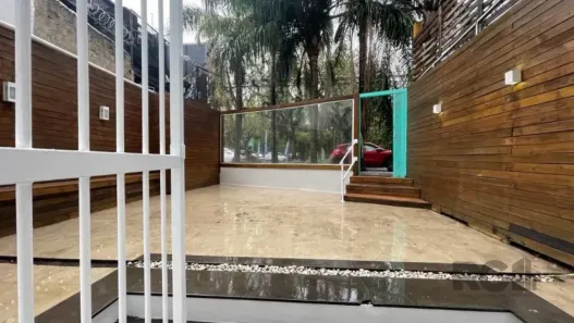 Ponto Comercial para alugar, 100m² no Rio Branco, Porto Alegre