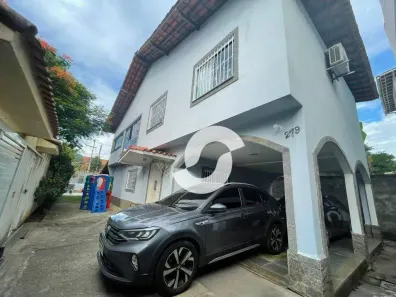 Casa com 3 Quartos à venda, 225m² no Piratininga, Niterói