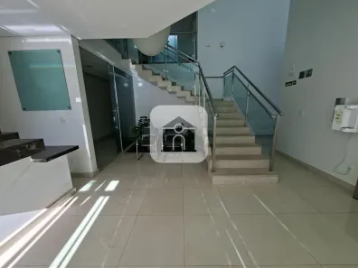 Sala Comercial para alugar, 359m² no Vigilato Pereira, Uberlândia