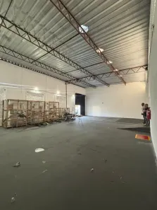Galpão/Depósito/Armazém para alugar, 274m² no Candelária, Natal