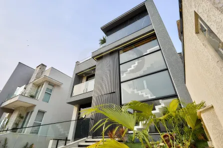Casa de Condomínio com 3 Quartos à venda, 334m² no Santa Quitéria, Curitiba