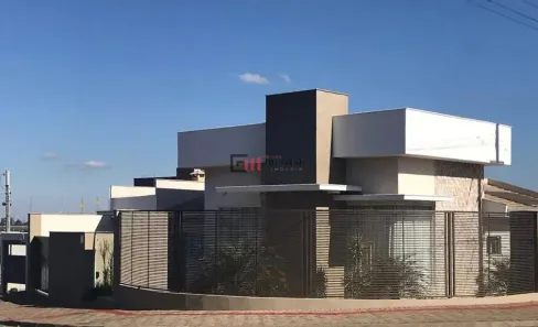 Casa com 3 Quartos à venda, 160m² no Centro, Cambé