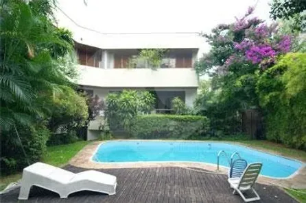 Sobrado com 5 Quartos à venda, 800m² no Jardim das Bandeiras, São Paulo