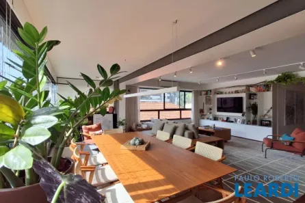 Apartamento com 3 Quartos à venda, 146m² no Sumaré, São Paulo