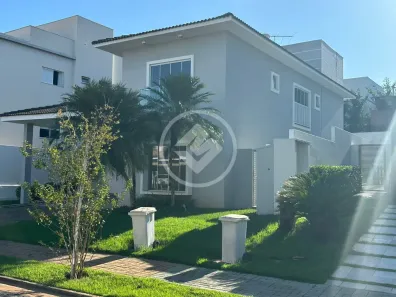 Casa de Condomínio com 3 Quartos para alugar, 400m² no Jardim Itália, Cuiabá