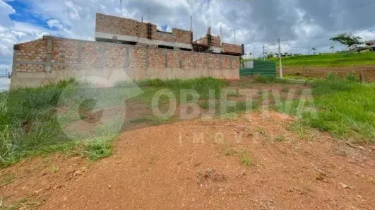 Lote/Terreno à venda, 316m² no Granja Marileusa, Uberlândia