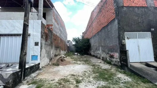 Lote/Terreno à venda, 150m² no Siqueira, Fortaleza