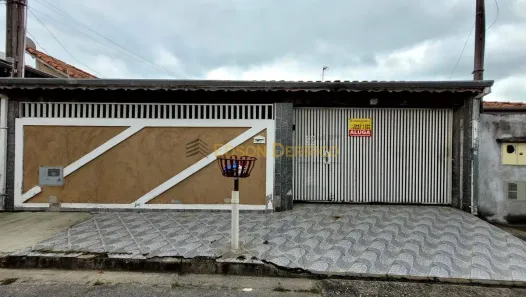 Casa com 3 Quartos para alugar, 250m² no Residencial e Comercial Cidade Morumbi, Pindamonhangaba