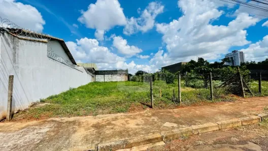 Lote/Terreno à venda, 418m² no Tibery, Uberlândia