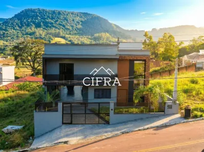 Casa com 4 Quartos à venda, 330m² no Valada Itoupava, Rio do Sul