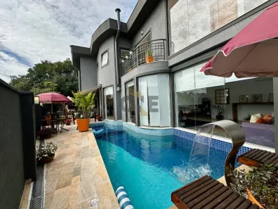 Casa de Condomínio com 5 Quartos à venda, 336m² no Pousada dos Bandeirantes, Carapicuíba