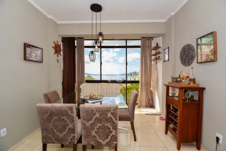 Apartamento com 3 Quartos à venda, 136m² no Coqueiros, Florianópolis