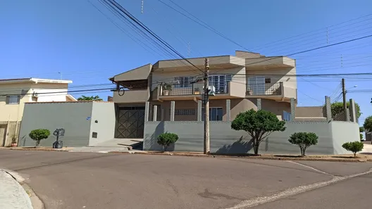Sobrado com 3 Quartos à venda, 340m² no Conjunto Sítio São Pedro, Presidente Prudente