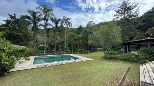 Casa com 8 Quartos à venda, 650m² no Pedro do Rio, Petrópolis