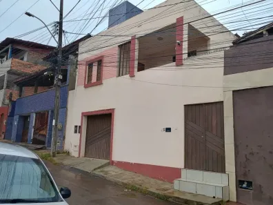 Casa com 4 Quartos à venda, 200m² no Itapuã, Salvador