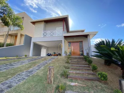 Casa de Condomínio com 3 Quartos à venda, 226m² no Chácaras Maringá, Atibaia