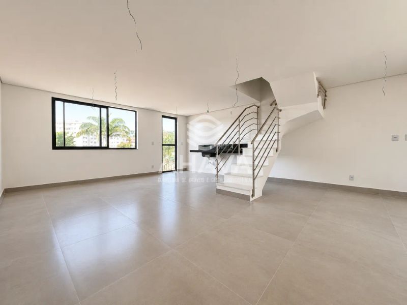 Casa com 3 quartos — Santa Amélia, Belo Horizonte