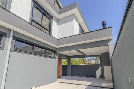 Casa com 3 Quartos à venda, 200m² no Pântano do Sul, Florianópolis