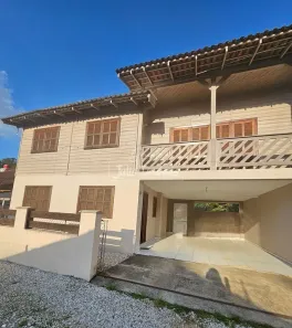 Casa com 5 Quartos à venda, 250m² no Centro II, Brusque