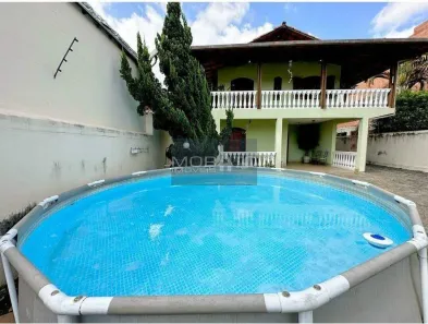 Casa com 3 Quartos à venda, 188m² no Serrano, Belo Horizonte